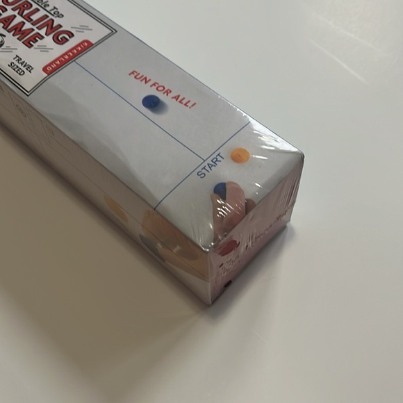 Table Top Curling Game / Kikkerland / New - Picture 4 of 9